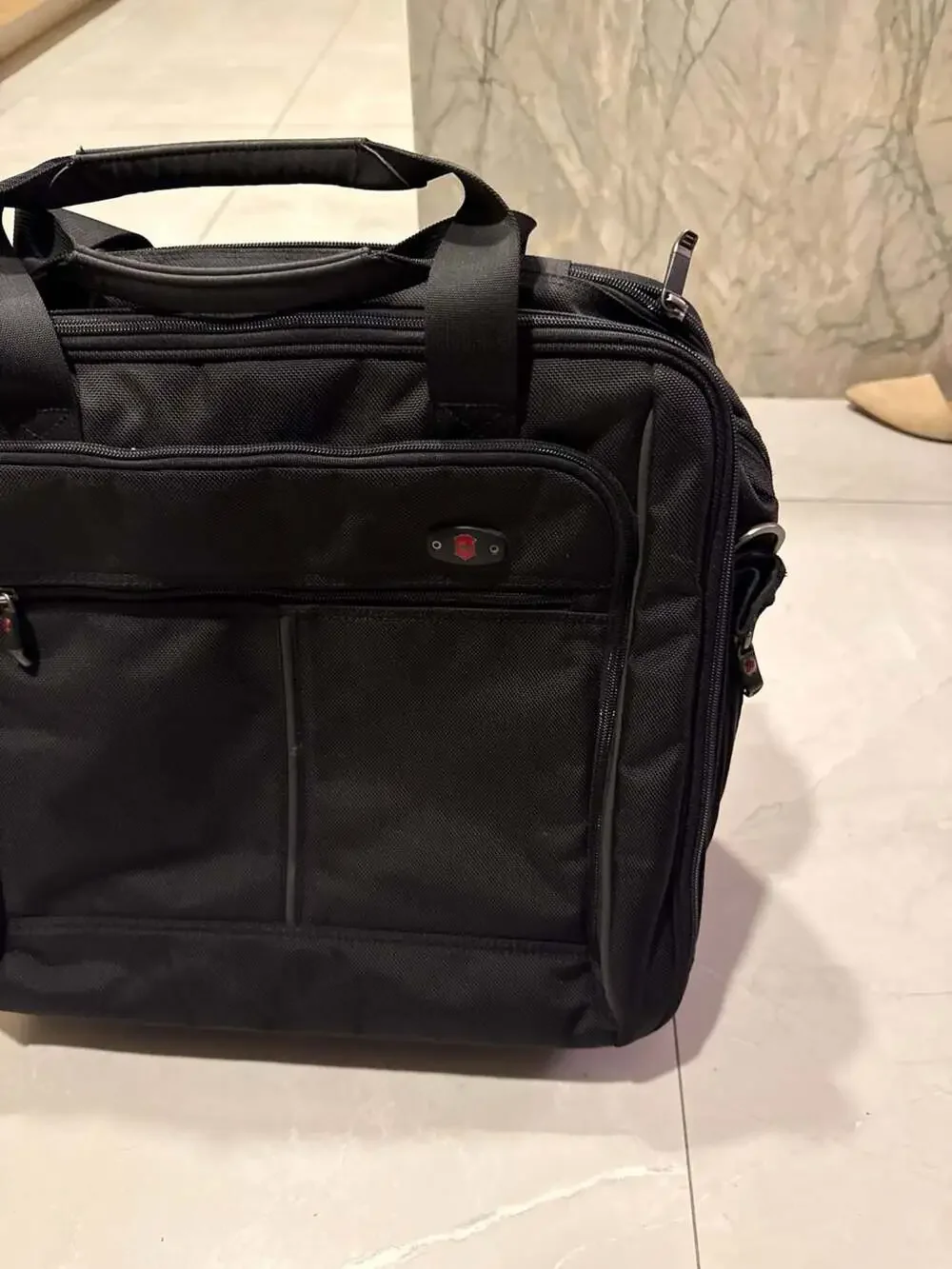 Wenger SwissGear Patriot II Rolling Laptop Case with Warner Bros Logo